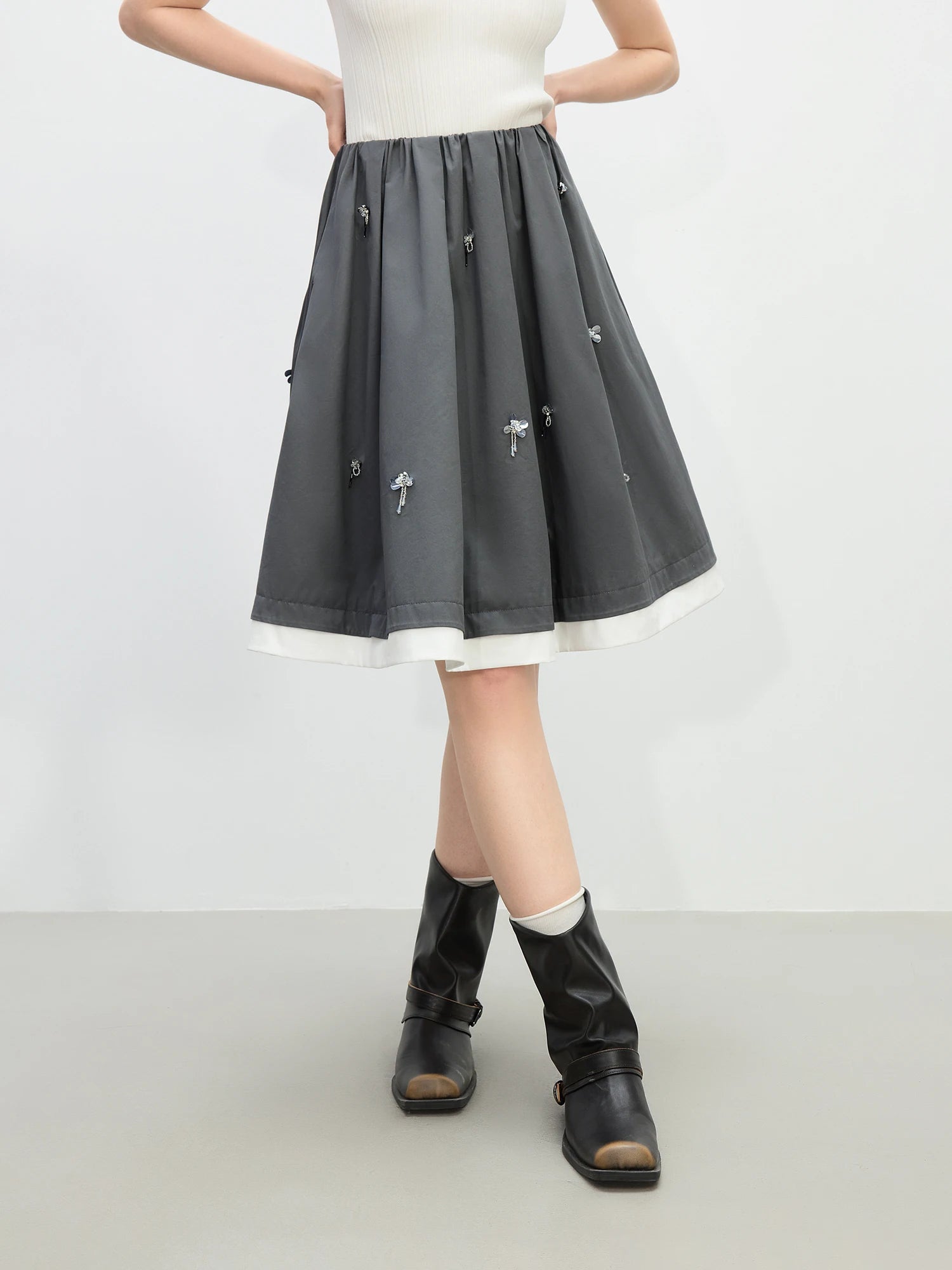 FSLE【Premium Series】Contrast Color Stitching Beading Design Women Skirts Grey White Patchwork Female 2026 Summer Skirt 25FE12005